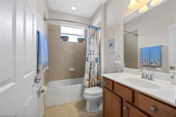 14594  Grapevine  DR, Naples, FL 34114