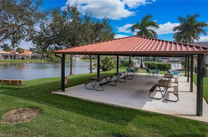 14594  Grapevine  DR, Naples, FL 34114