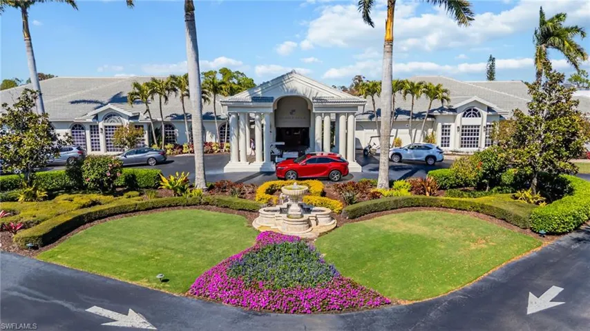219 Glen Eagle Cir, Naples, Florida 34104