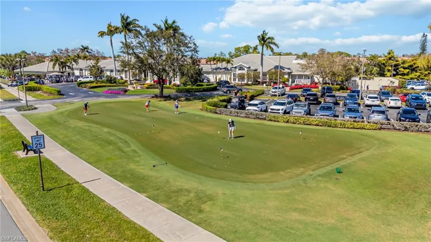 219 Glen Eagle Cir, Naples, Florida 34104