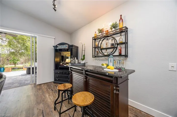 219 Glen Eagle Cir, Naples, Florida 34104