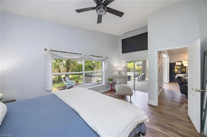 219 Glen Eagle Cir, Naples, Florida 34104