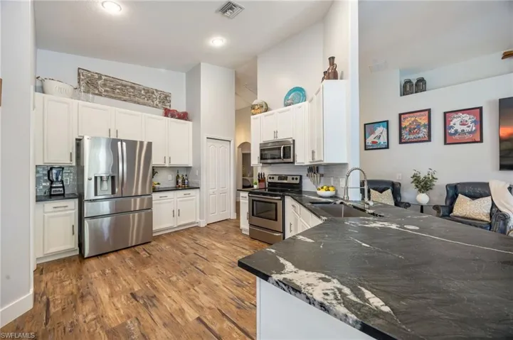 219 Glen Eagle Cir, Naples, Florida 34104