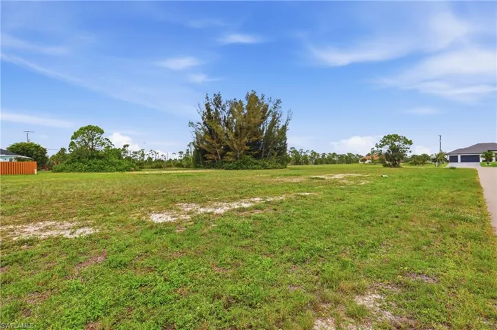 3836 Nw 44th Ave, Cape Coral, Florida 33993