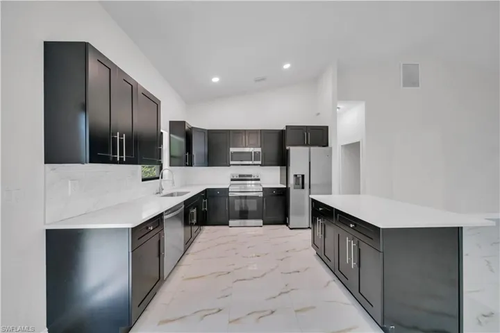 431 Pinafore Ave, Lehigh Acres, Florida 33974