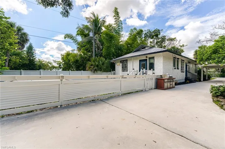10811 Dean St, Bonita Springs, Florida 34135