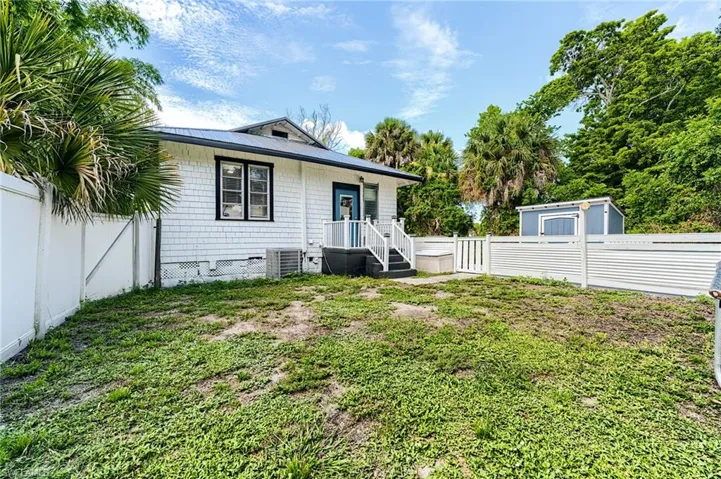 10811 Dean St, Bonita Springs, Florida 34135