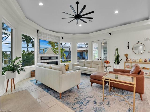 3723 SE 18th PL, CAPE CORAL FL 33904