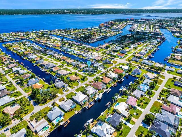 3723 SE 18th PL, CAPE CORAL FL 33904