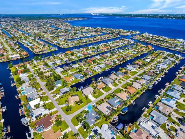 3723 SE 18th PL, CAPE CORAL FL 33904