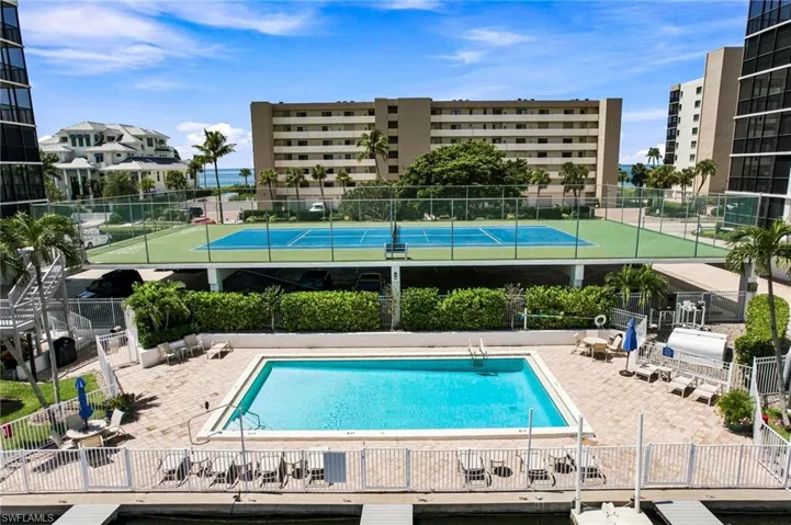 10420 Gulf Shore Dr 141, Naples, Florida 34108