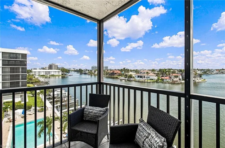 10420 Gulf Shore Dr 141, Naples, Florida 34108
