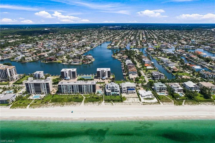 10420 Gulf Shore Dr 141, Naples, Florida 34108