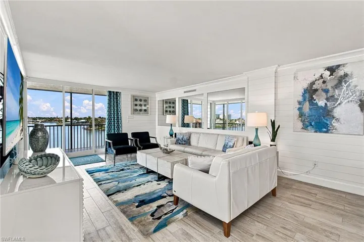 10420 Gulf Shore Dr 141, Naples, Florida 34108