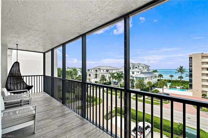 10420 Gulf Shore Dr 141, Naples, Florida 34108