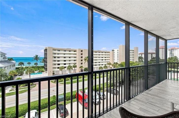 10420 Gulf Shore Dr 141, Naples, Florida 34108