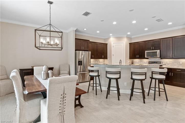 beautiful open kitchen and dining area