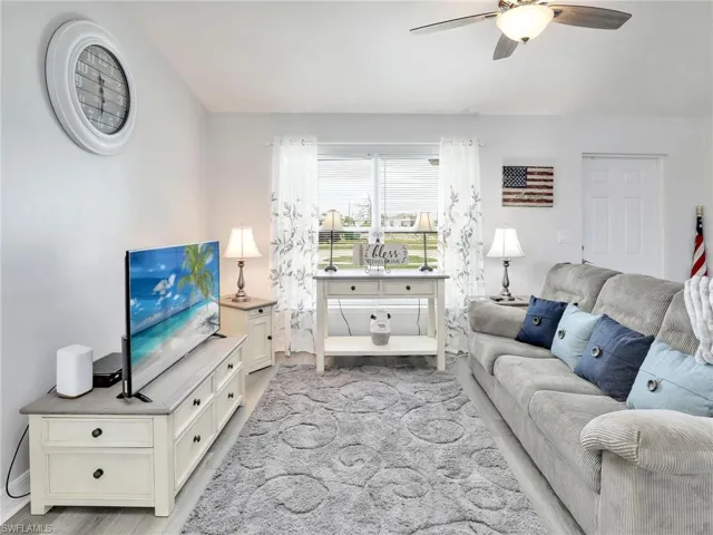 2213 Nelson Rd N, Cape Coral Fl 33993
