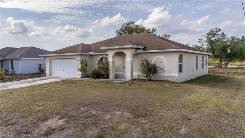 2700  58th W ST, Lehigh Acres, FL 33971