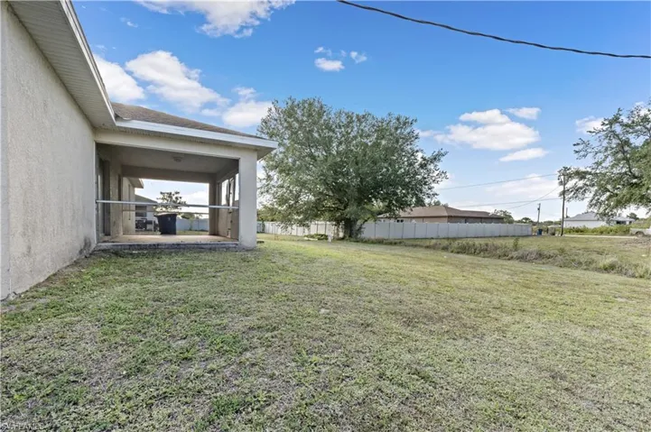 2700  58th W ST, Lehigh Acres, FL 33971