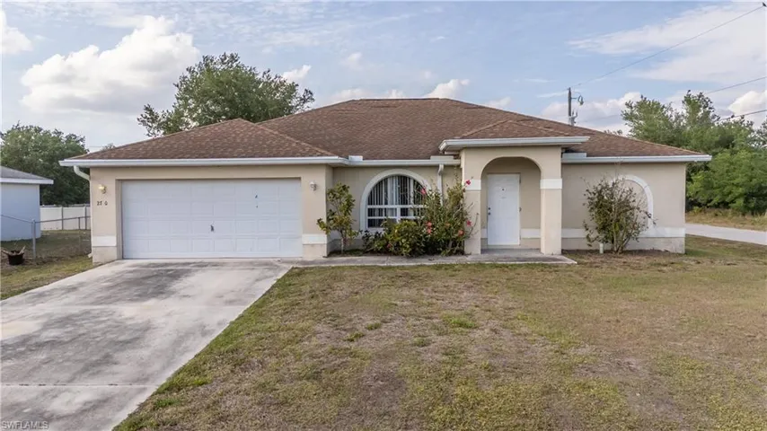 2700  58th W ST, Lehigh Acres, FL 33971