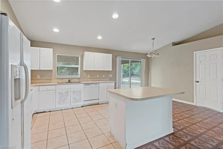 2700  58th W ST, Lehigh Acres, FL 33971