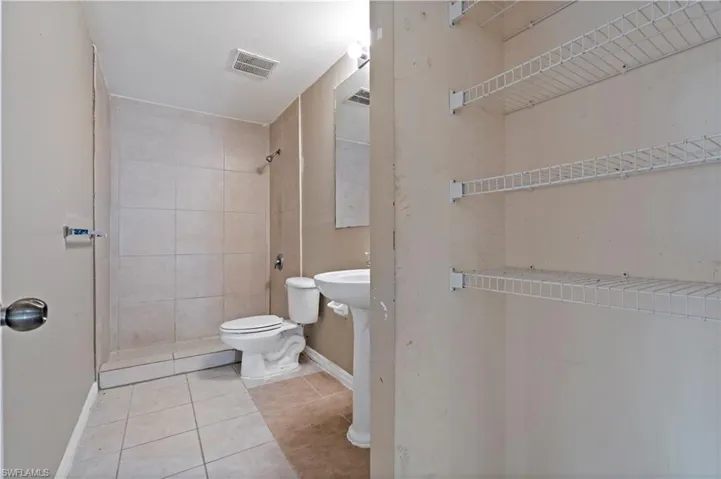 2700  58th W ST, Lehigh Acres, FL 33971
