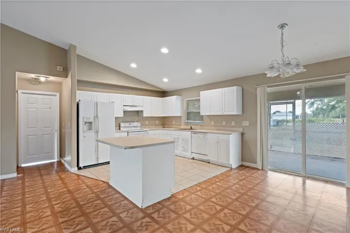 2700  58th W ST, Lehigh Acres, FL 33971