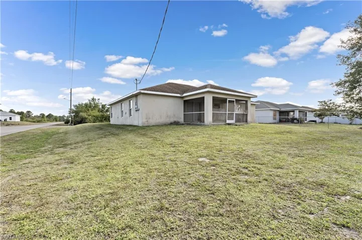 2700  58th W ST, Lehigh Acres, FL 33971