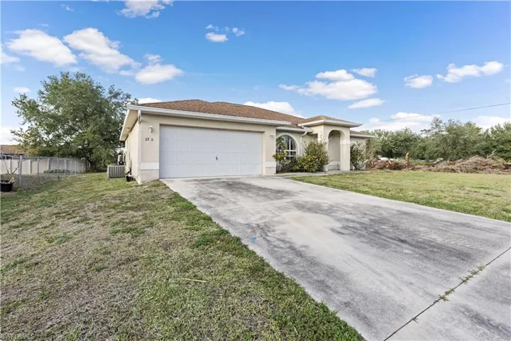 2700  58th W ST, Lehigh Acres, FL 33971