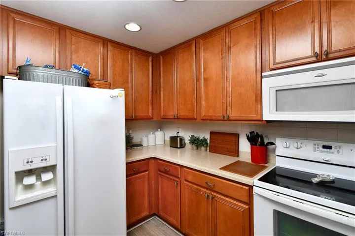 All appliances stay with the home