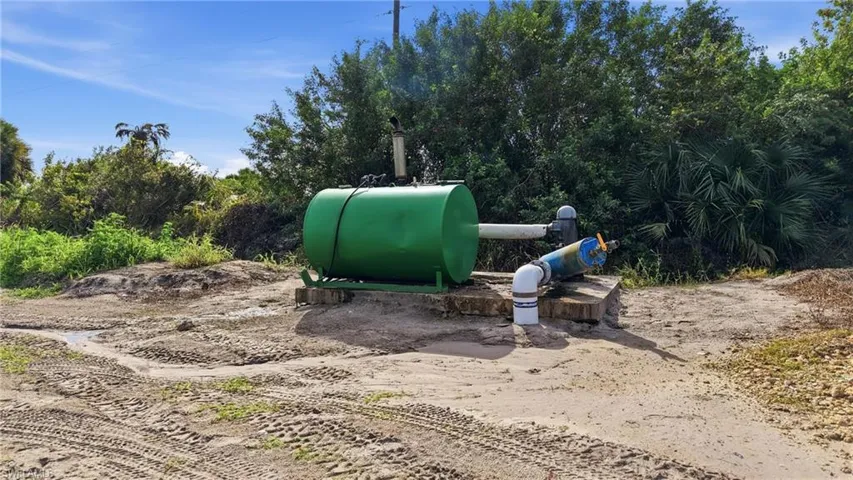 Exterior view of heating fuel tank