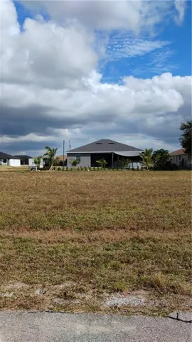 1439 Nw 37th Pl, Cape Coral, Florida 33993