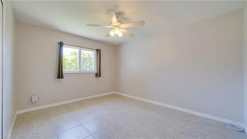 Guest bedroom 1
