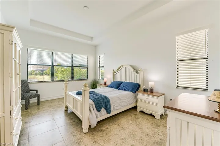 9209  Woodhurst  DR, Naples, FL 34120