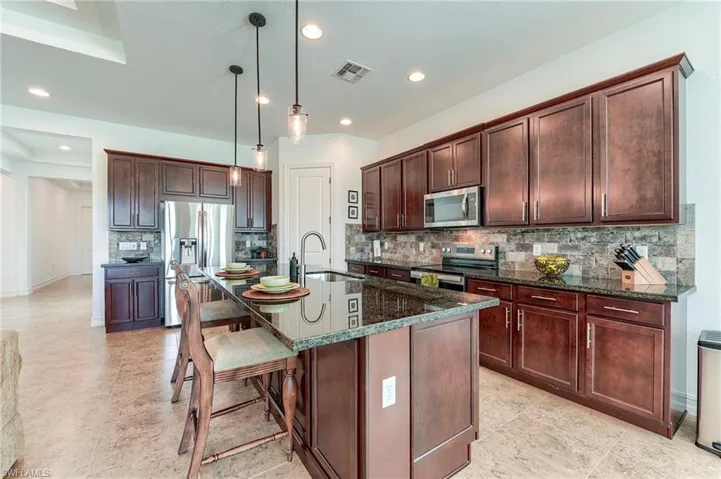 9209  Woodhurst  DR, Naples, FL 34120