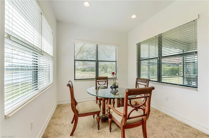 9209  Woodhurst  DR, Naples, FL 34120