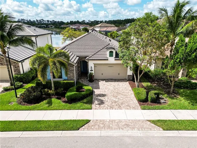 9209  Woodhurst  DR, Naples, FL 34120