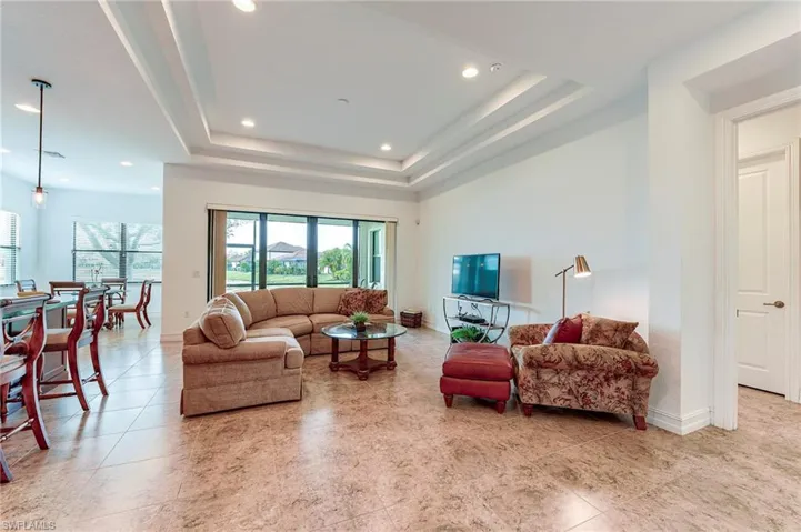 9209  Woodhurst  DR, Naples, FL 34120
