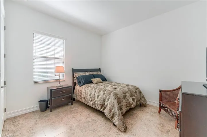 9209  Woodhurst  DR, Naples, FL 34120