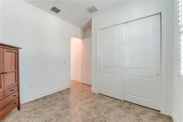 9209  Woodhurst  DR, Naples, FL 34120