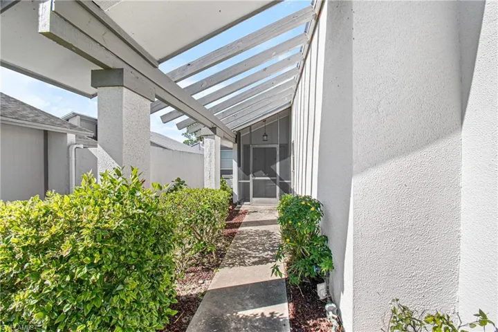 Front Entry Way