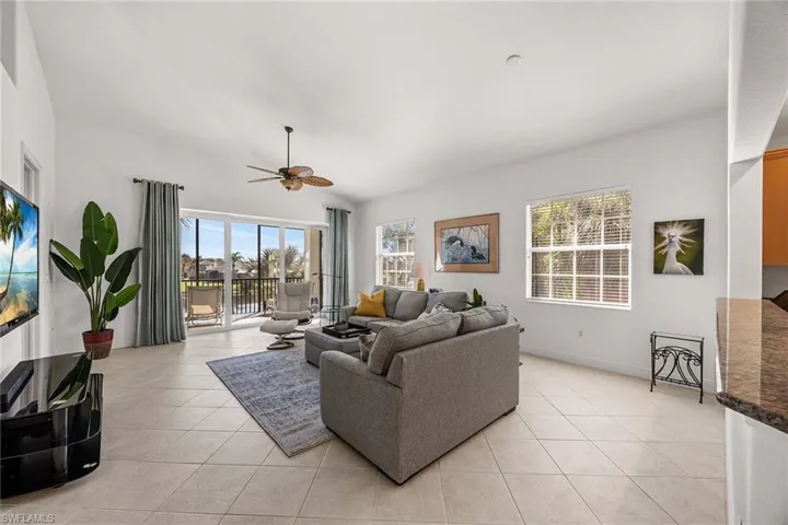 6446 Legacy Cir 104, Naples, Florida 34113