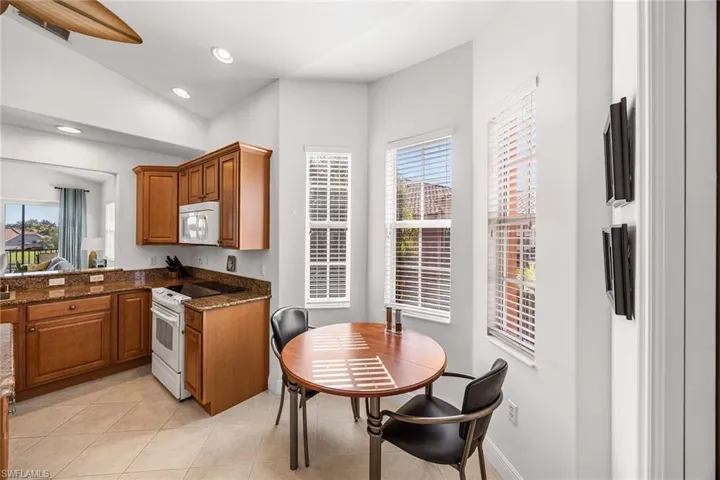 6446 Legacy Cir 104, Naples, Florida 34113