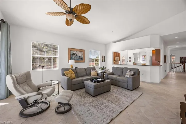 6446 Legacy Cir 104, Naples, Florida 34113
