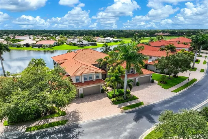 6446 Legacy Cir 104, Naples, Florida 34113