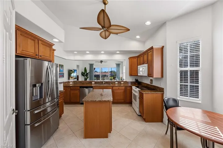 6446 Legacy Cir 104, Naples, Florida 34113