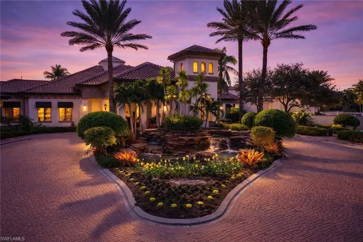 6446 Legacy Cir 104, Naples, Florida 34113