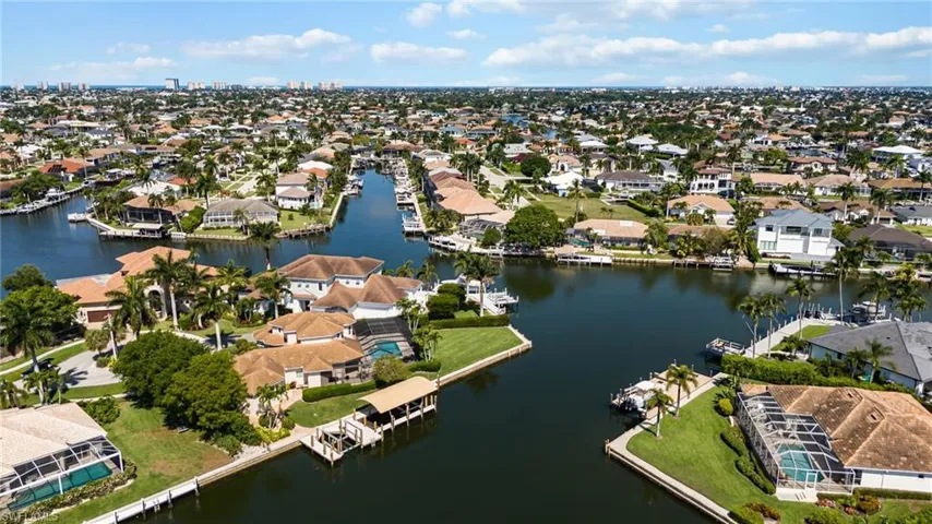 95  Anchor  CT, Marco Island, FL 34145