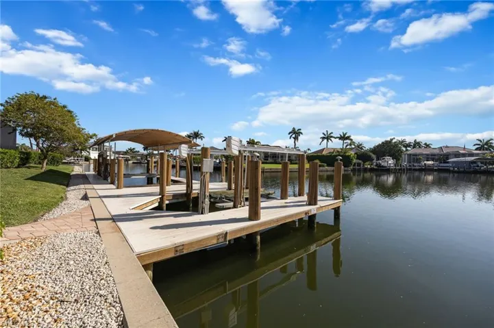 95  Anchor  CT, Marco Island, FL 34145